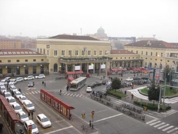Bologna Bed Station Hotel Kültér fotó